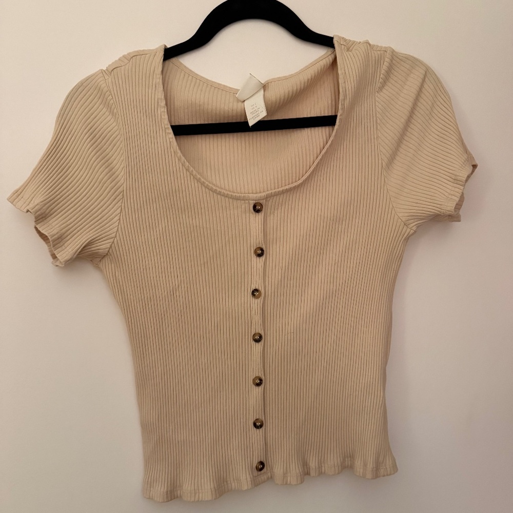 H&M button up teeshirt